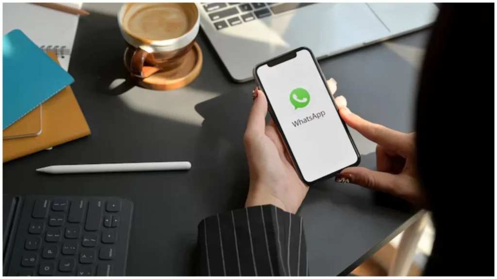 UAE banking WhatsApp ban