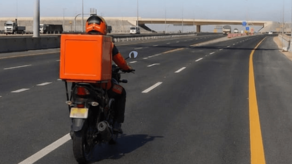 Abu Dhabi delivery bike rules