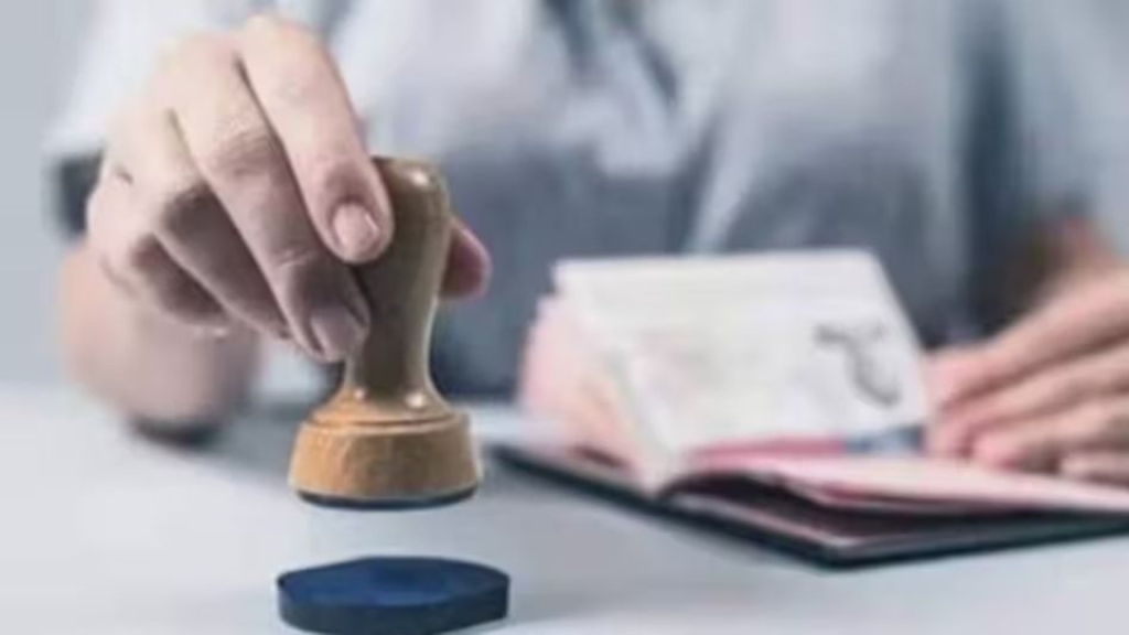 Qatar residence permit cancellation grace period