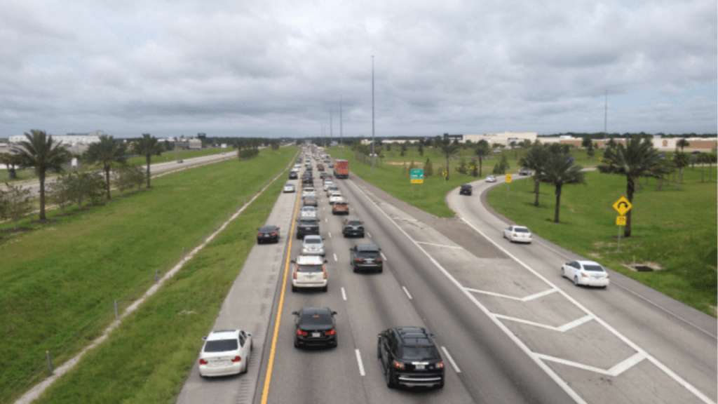 Emergency vehicle traffic rule UAE