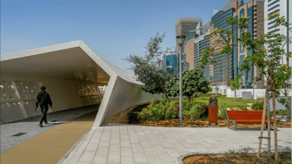 Abu Dhabi air-conditioned walkways 