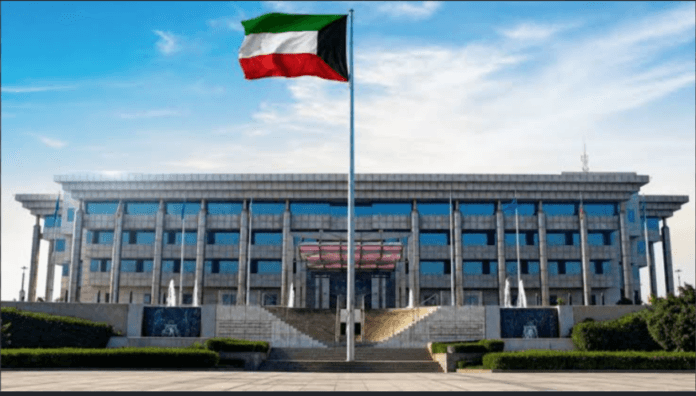 Kuwait visa extension