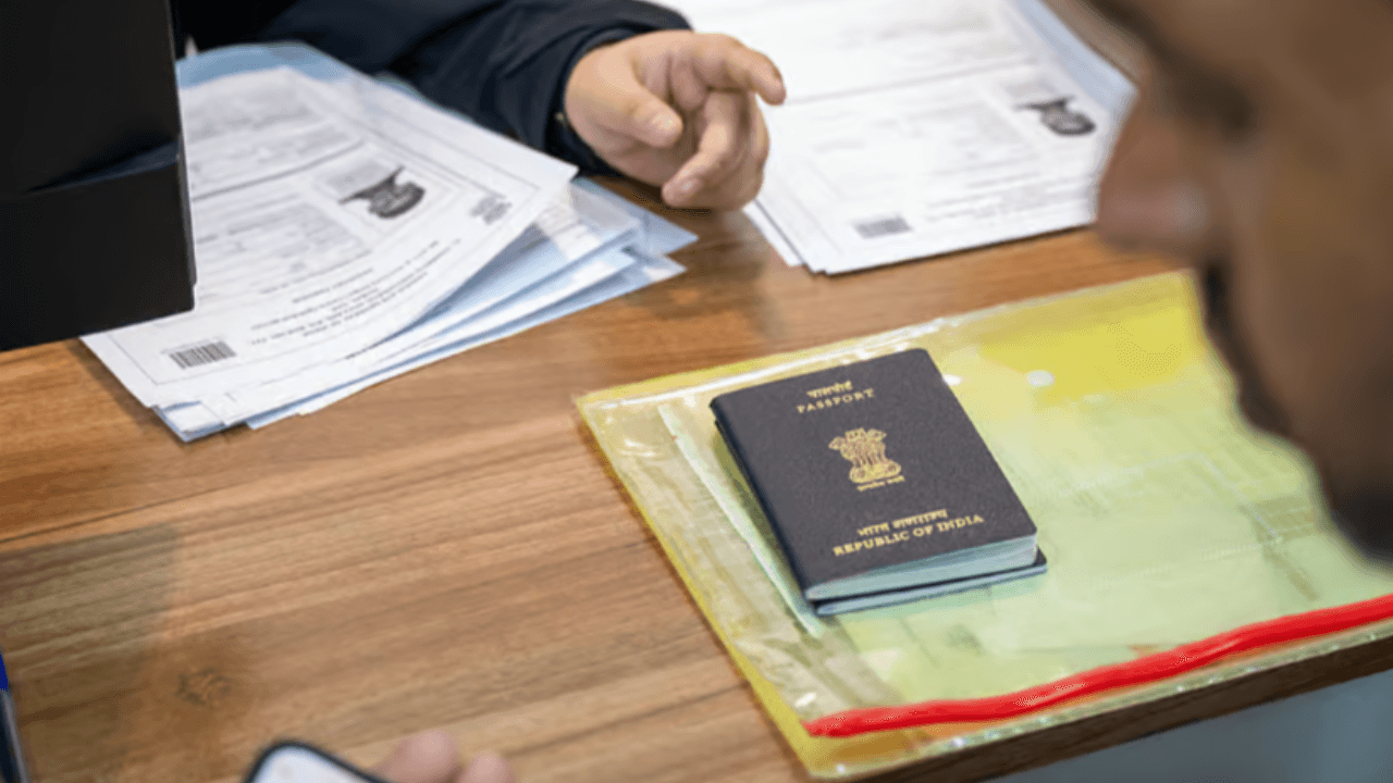 UAE Sunday Passport Collection