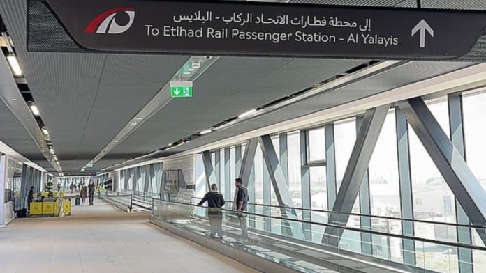 Dubai Etihad Rail Metro Pedestrian Bridge